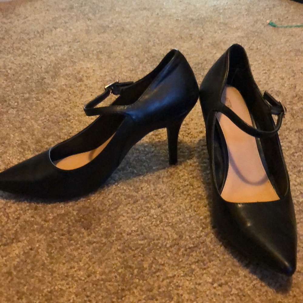 Black heel